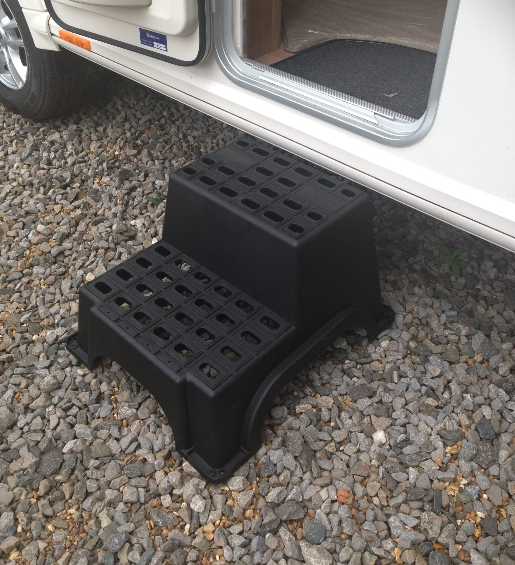 Milenco - Double Step - RV Online