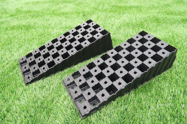 Milenco - Wedge Level - Vehicle Levelling - Pair - MIL5227 - RV Online