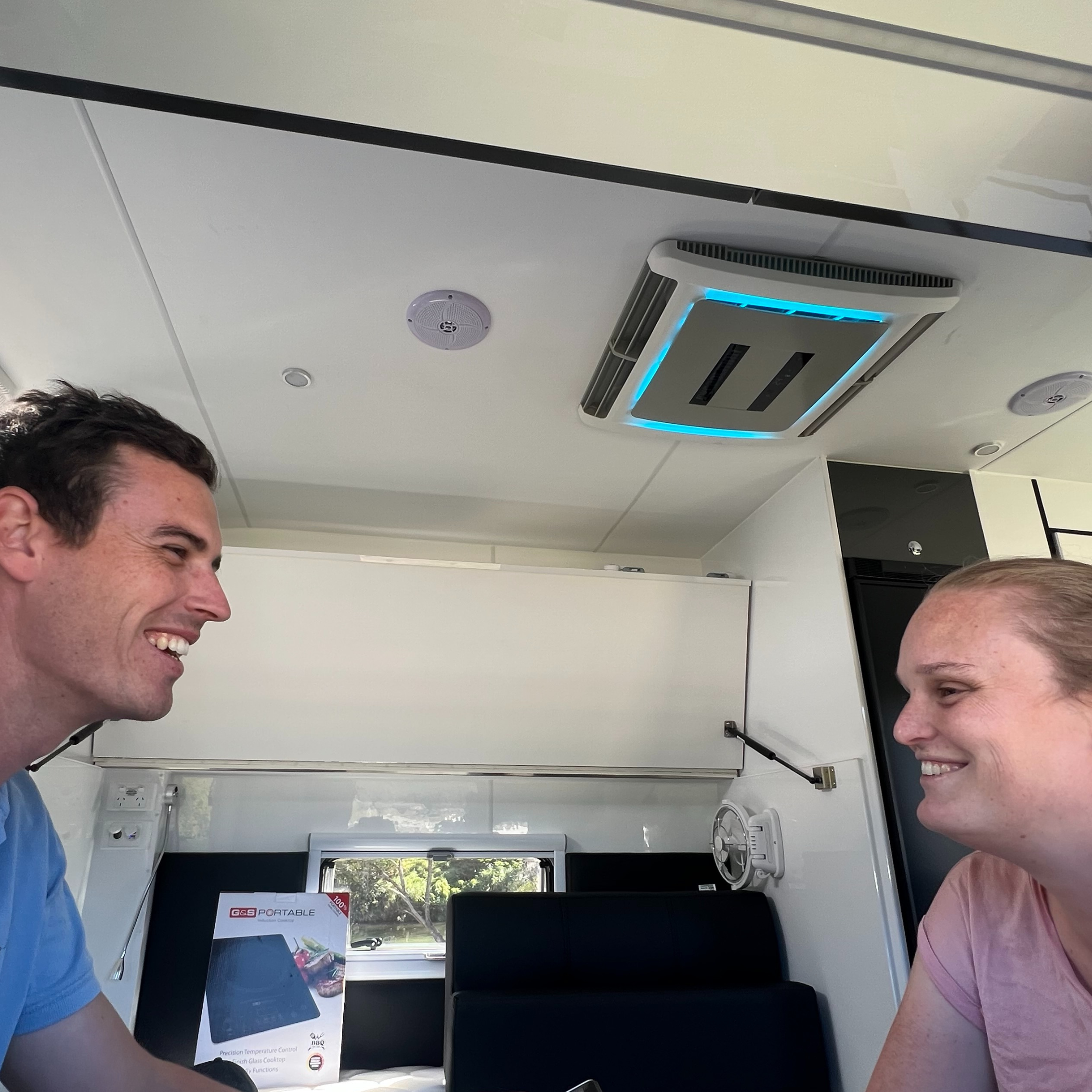 myCOOLMAN Roof Top Air Conditioner 3KW Kit **NEW**- RV Online