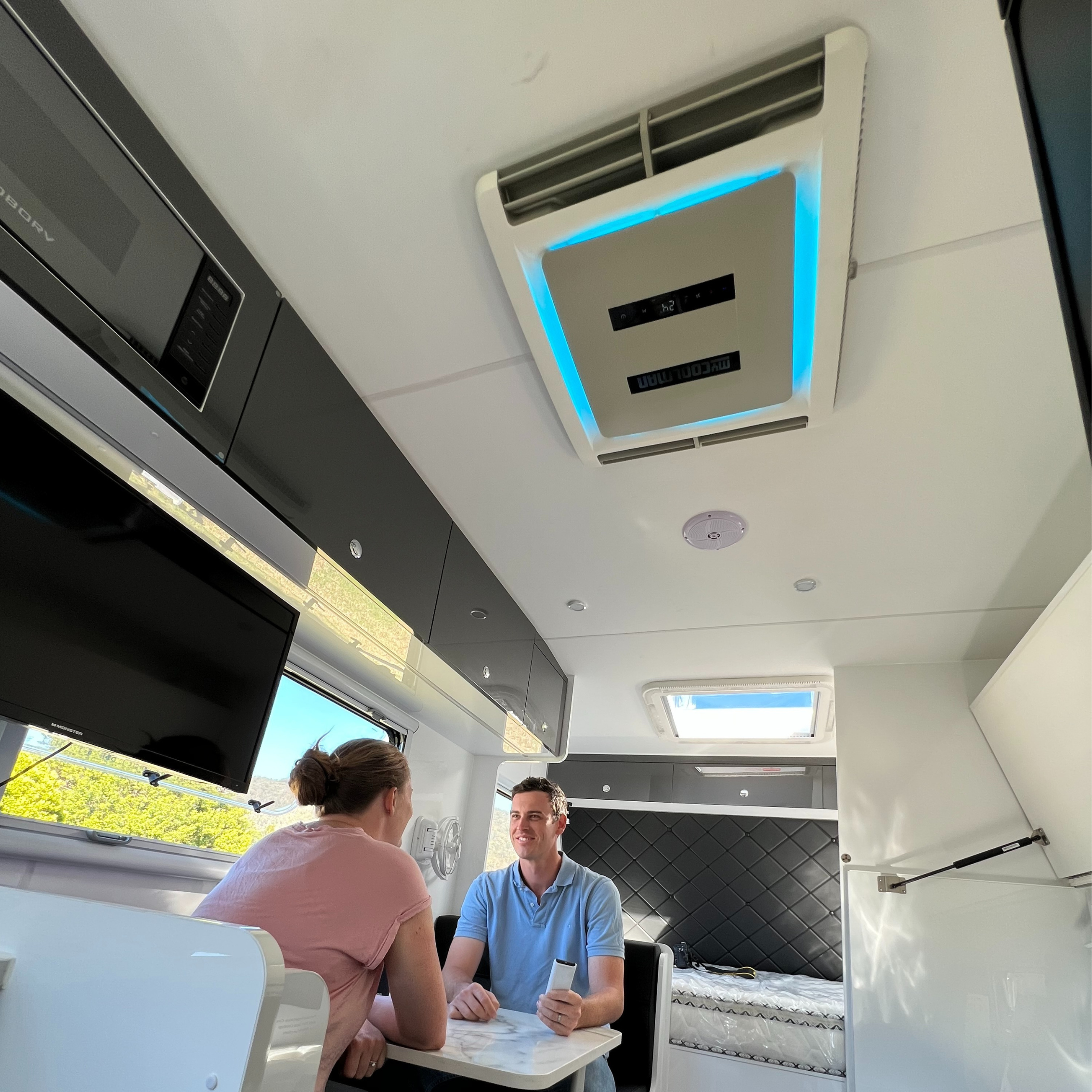 myCOOLMAN Roof Top Air Conditioner 3KW Kit **NEW**- RV Online