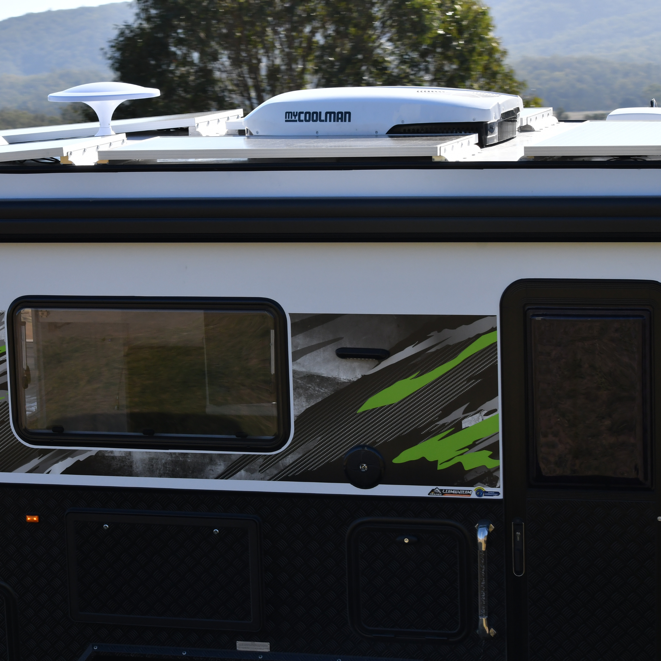 myCOOLMAN Roof Top Air Conditioner 3KW Kit **NEW**- RV Online