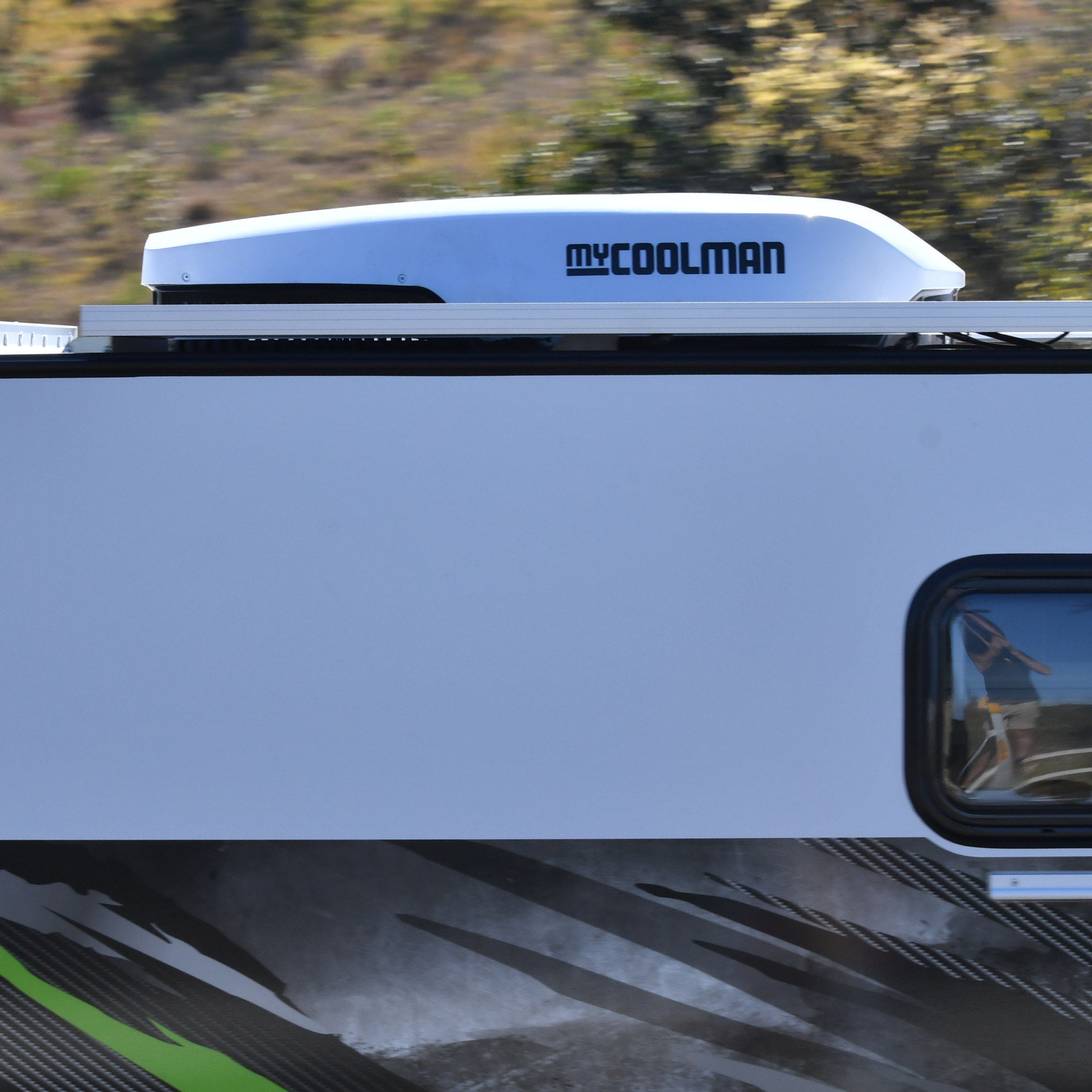 myCOOLMAN Roof Top Air Conditioner 3KW Kit **NEW**- RV Online