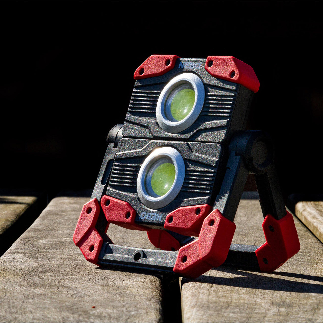 Nebo Omni 2000 Rechargeable Work Light and Power Bank - RV Online