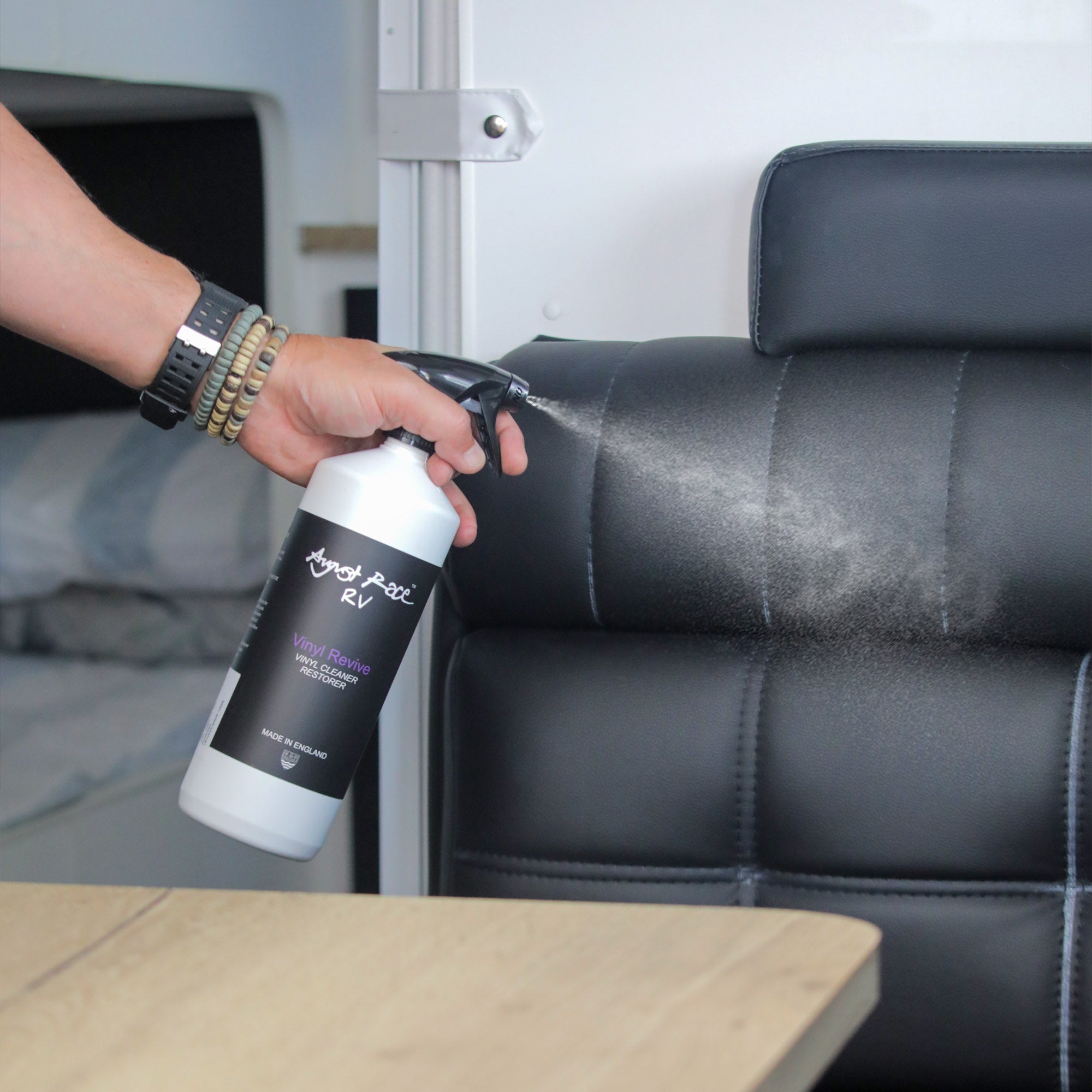August Race RV Vinyl Revive Cleaner Restorer 1 Litre