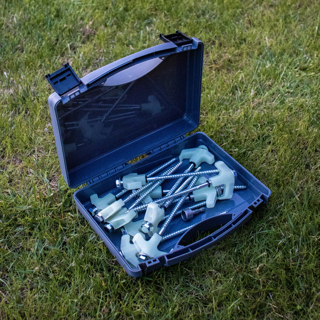 Supex Glow-in-the-Dark Screw-In Peg Kit