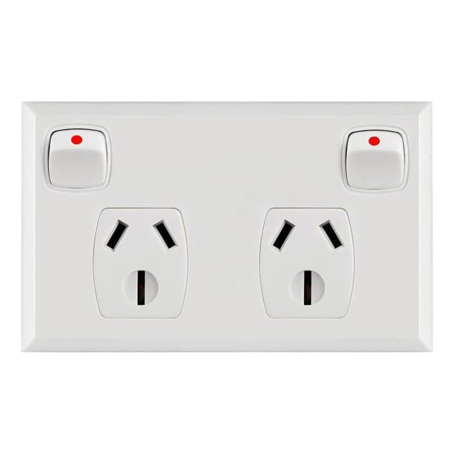 Iluma 15A Double Pole Double GPO Powerpoint White