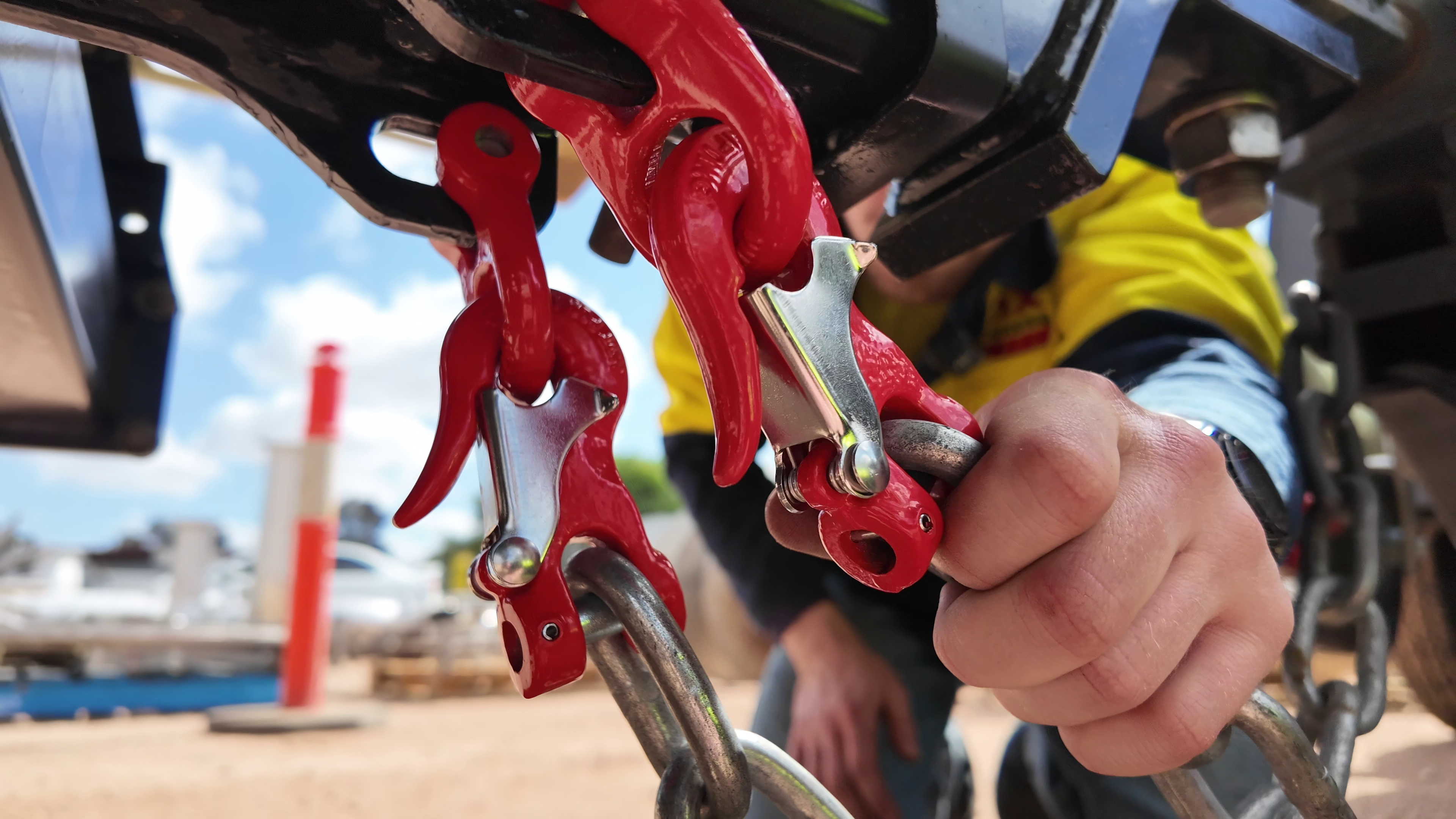 Mawby Hook Trailer Safety Chain Coupling 3.5T 13mm Throat - Pair - Australian Standard Compliant - RV Online