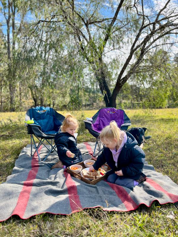 OZTRAIL Junior Moon Chair Purple