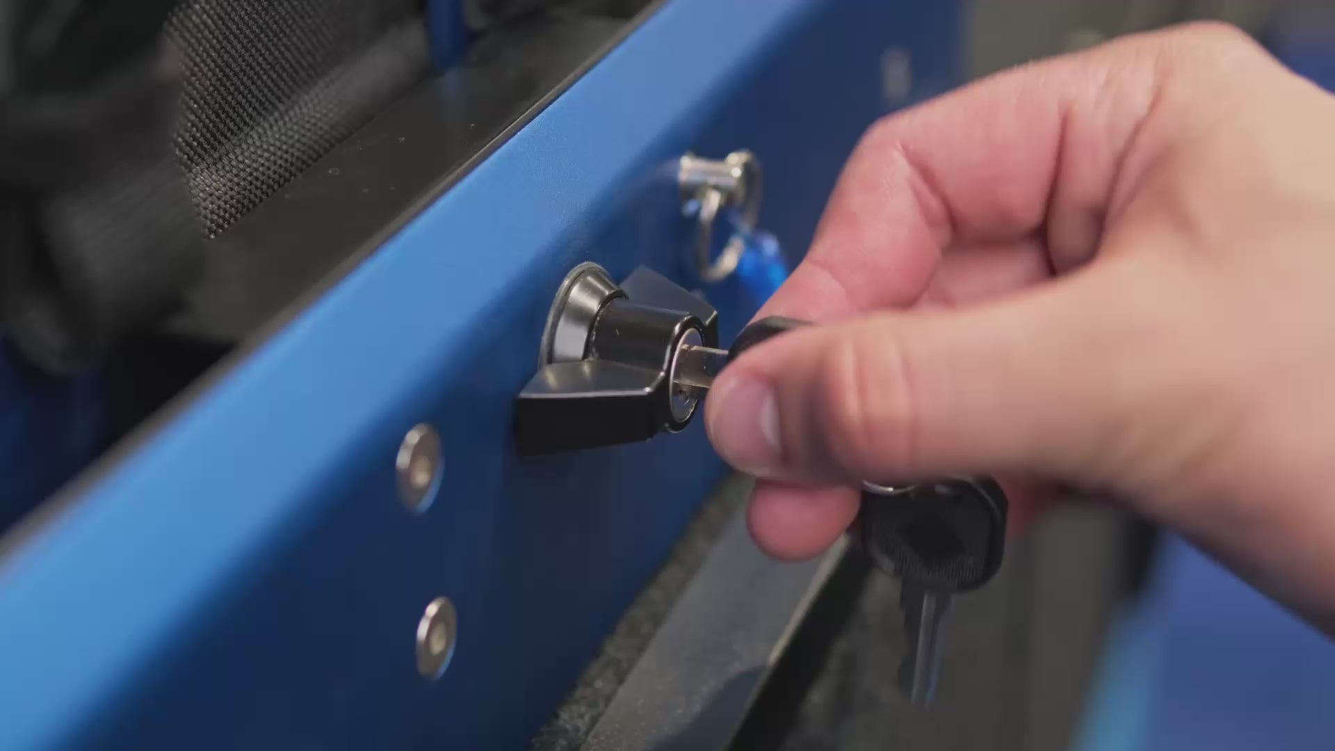 MSA 4x4 DS40 Drop Slide™ | Caravan Camping  – RV Online