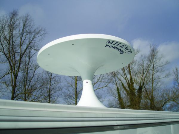 Milenco - Power 900L Antenna Actual View - RV Online