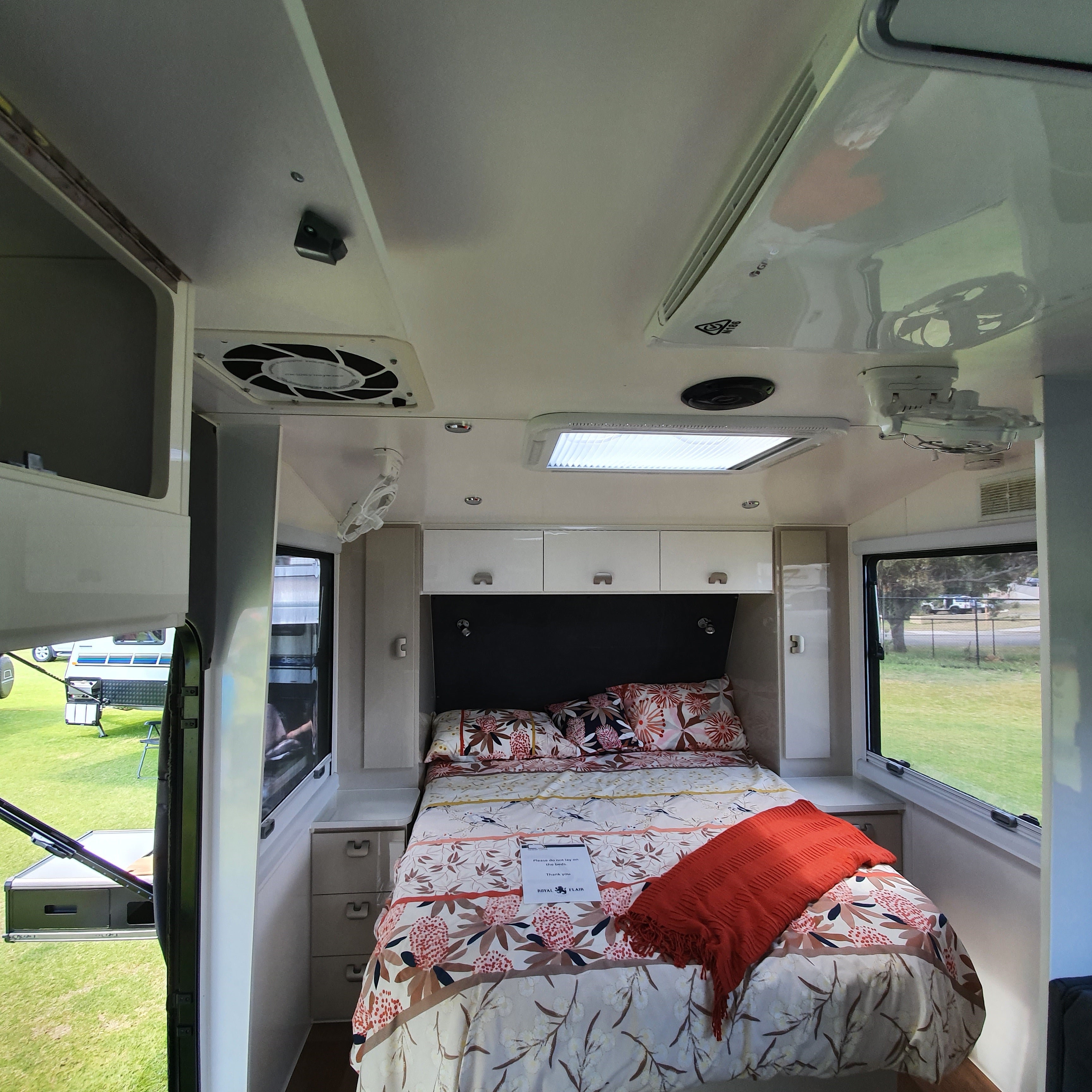 CaraFan Sahara CP700 Caravan Pressuriser